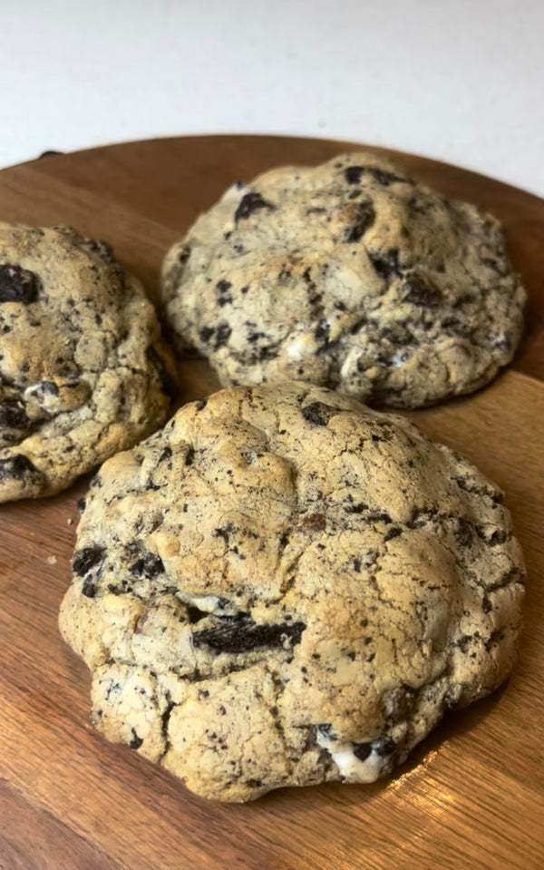 Cookies & Cream Cookie